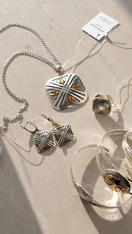 Видеообзор украшений — 9 товаров