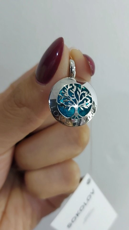 Видеообзор украшений — 2 товаров