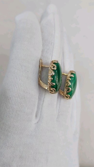 Видеообзор украшений — 2 товаров