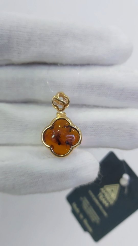 Видеообзор украшений — 2 товаров