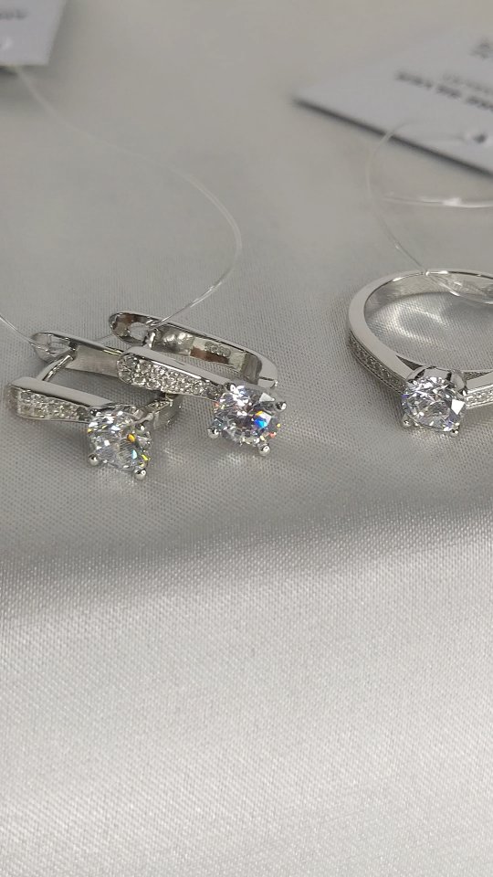 Видеообзор украшений — 3 товаров