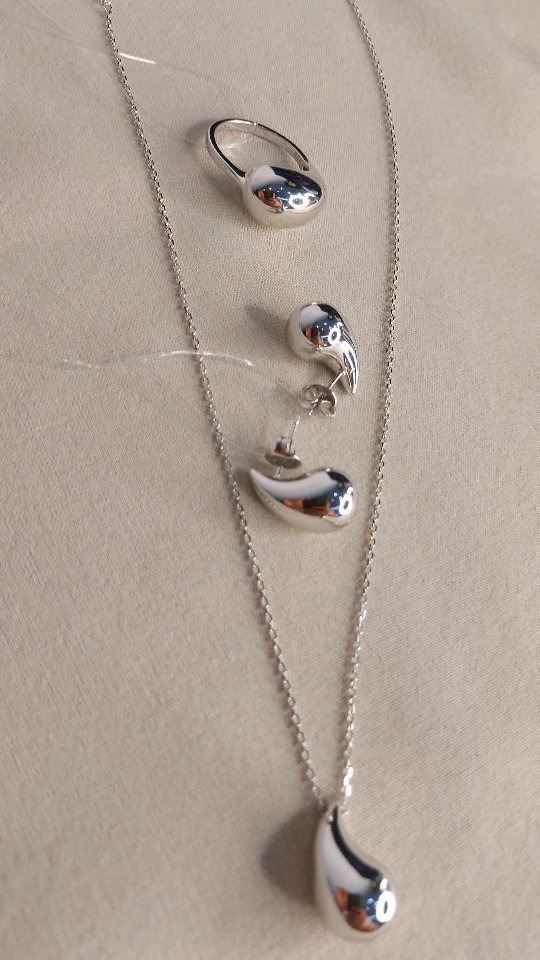 Видеообзор украшений — 3 товаров