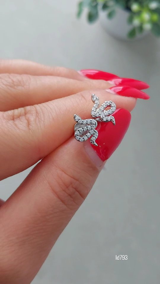 Видеообзор украшений — 4 товаров