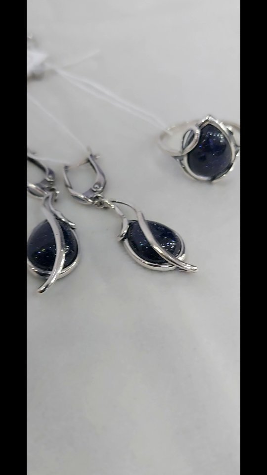 Видеообзор украшений — 2 товаров