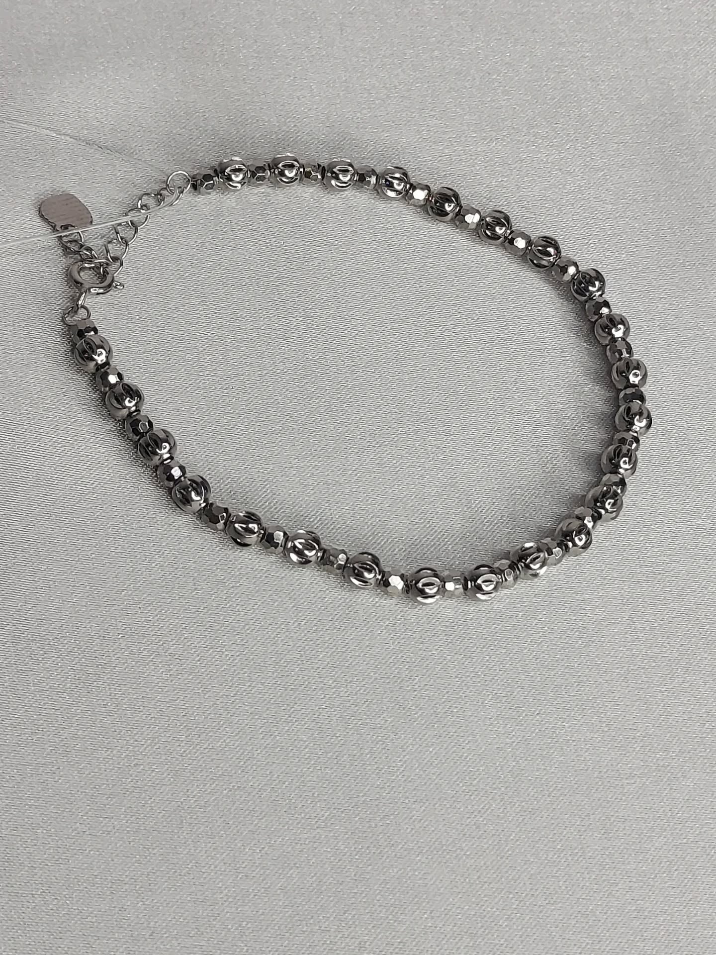 Серебряный браслет 925 пробы с шариками и родиевым покрытием