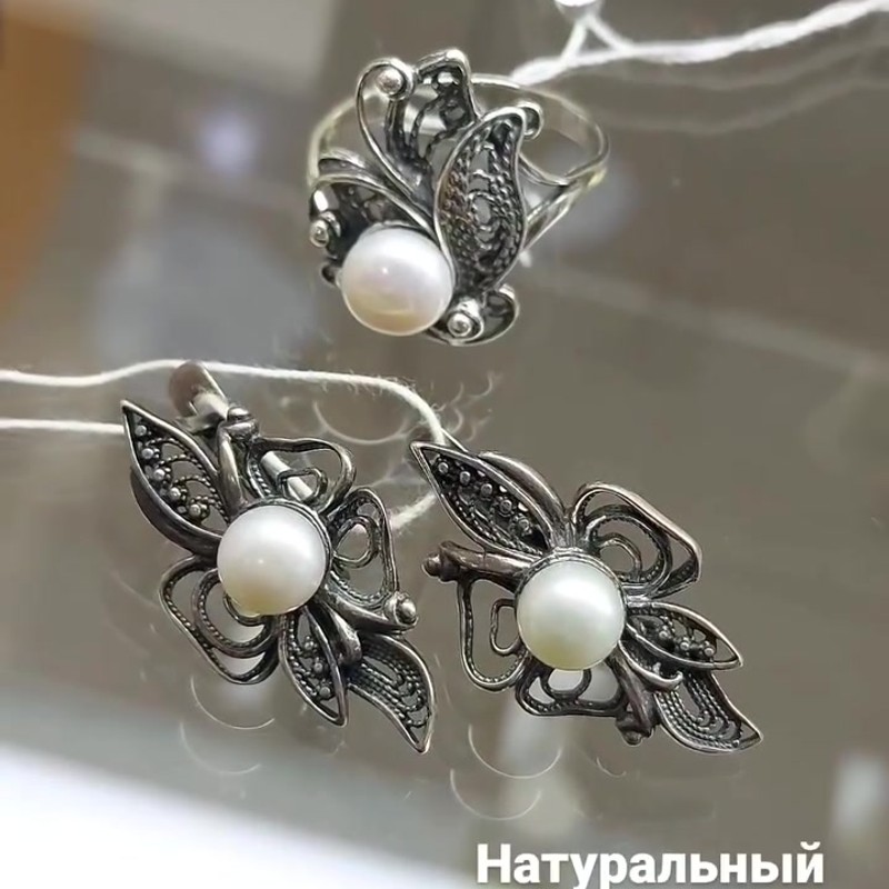 Серебряные серьги 925 пробы с жемчугом и фианитами из серебро