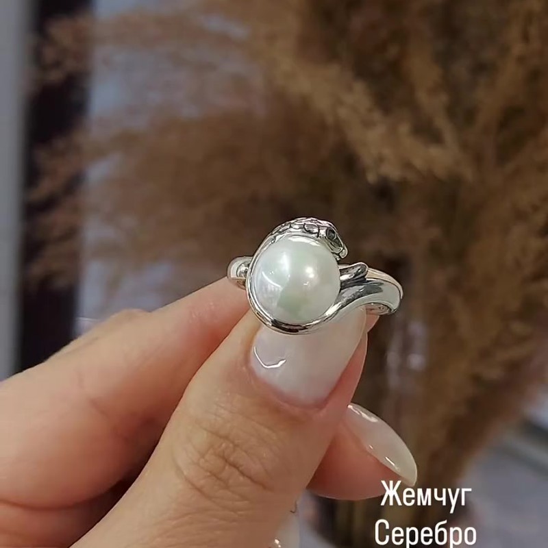 Видео: Серебряное кольцо со змеёй и жемчугом 925 пробы