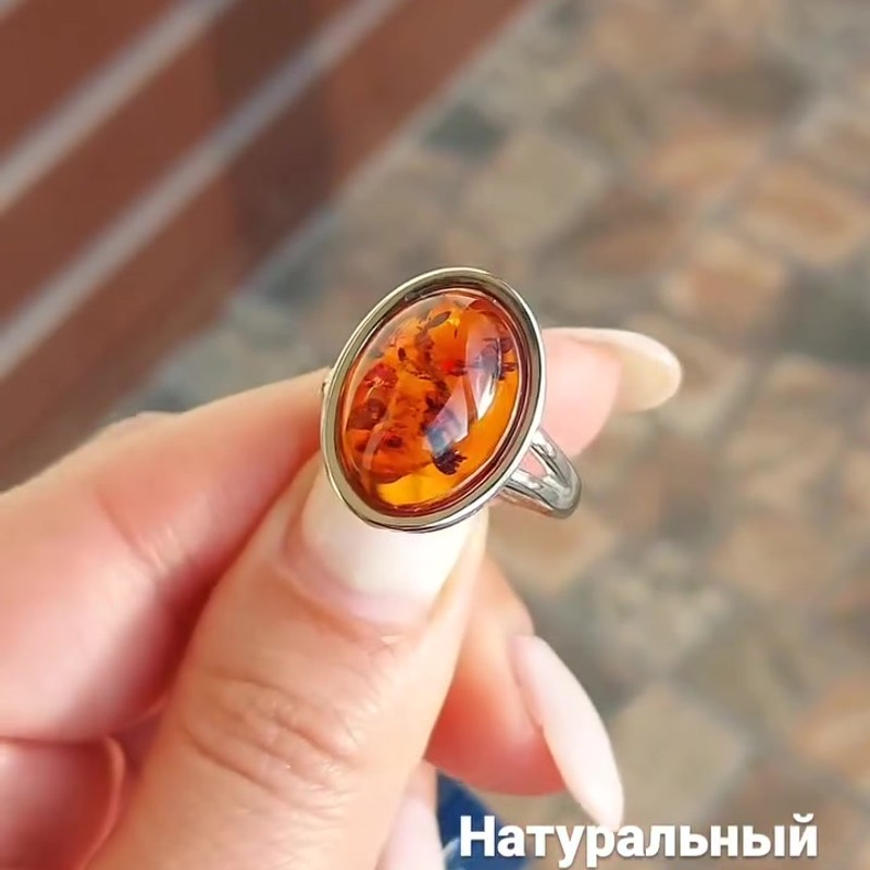 Серебряное кольцо с крупным овальным янтарём 925 пробы - Instagram Reel 