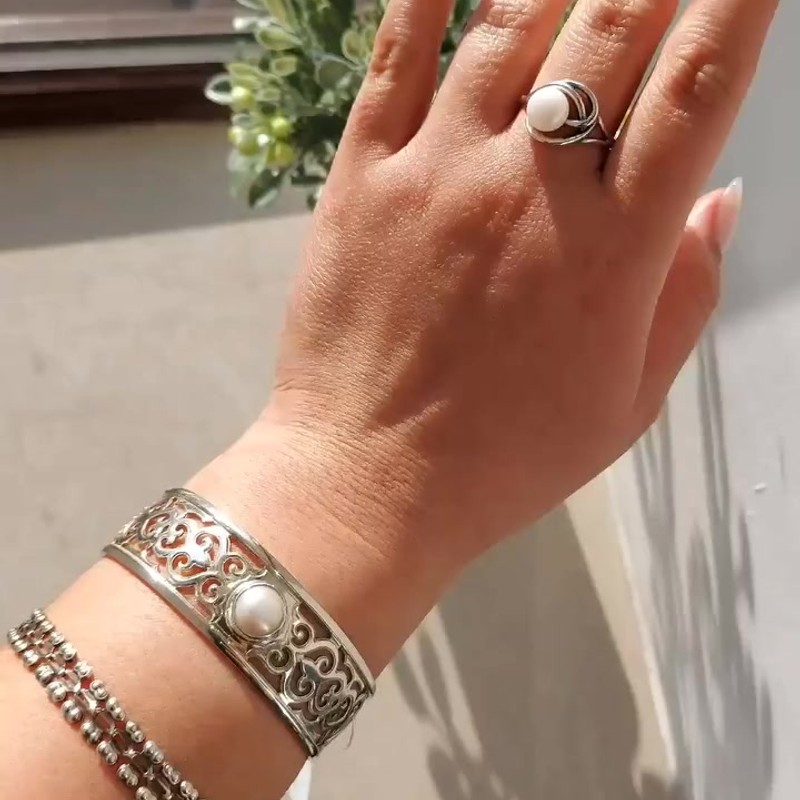 Серебряный браслет-блезик 925 пробы с жемчугом в национальном стиле - Instagram Reel 