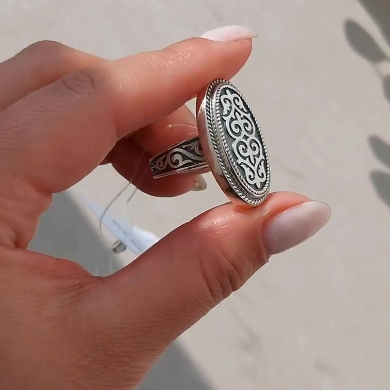 Серебряное кольцо 925 пробы с национальным орнаментом