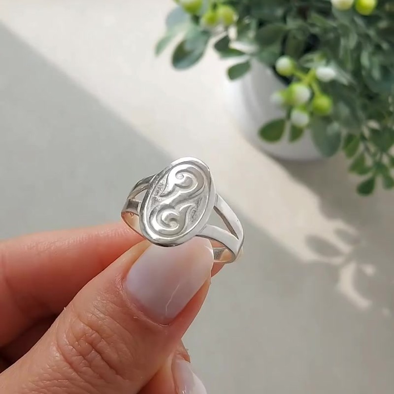 Серебряное кольцо 925 пробы с национальным орнаментом