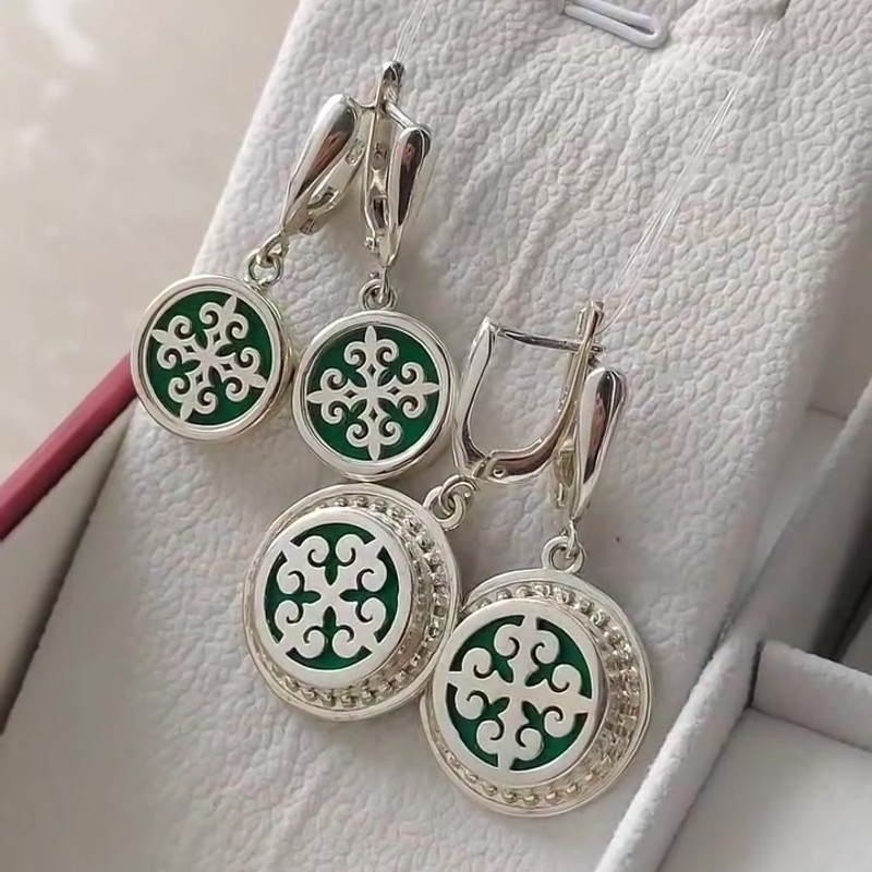 серьги из серебро